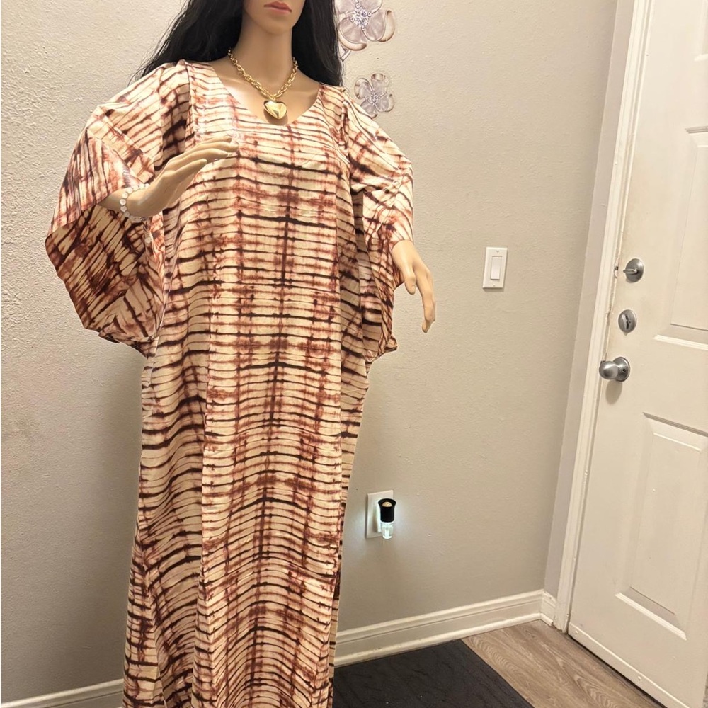 Elegant Brown Patterned Dress